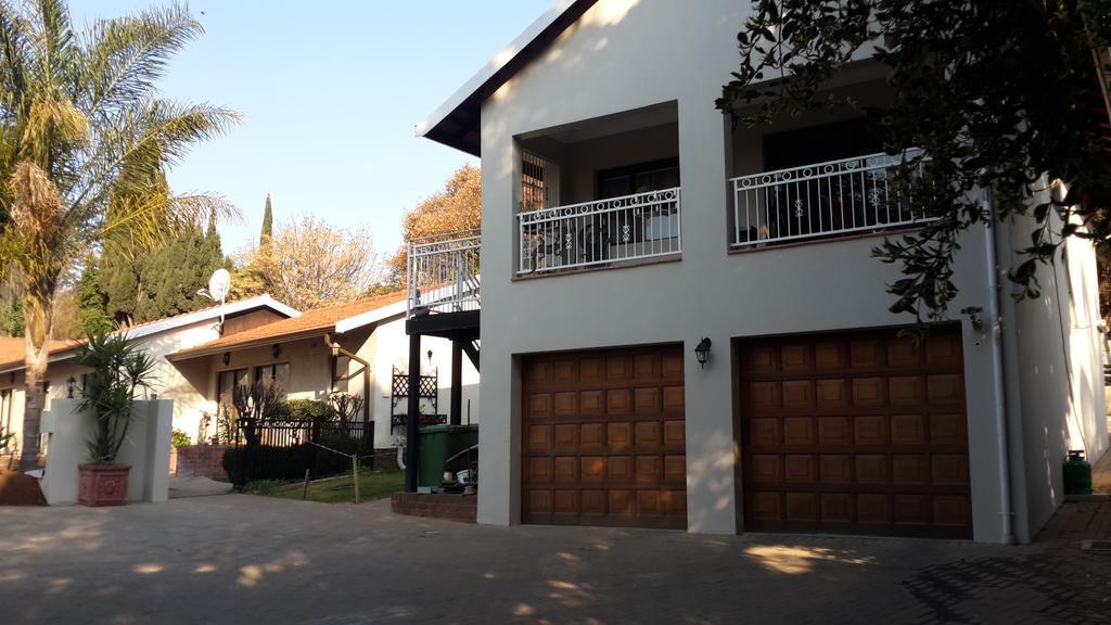 Acacia Grove Guest House Johannesburg Exterior foto